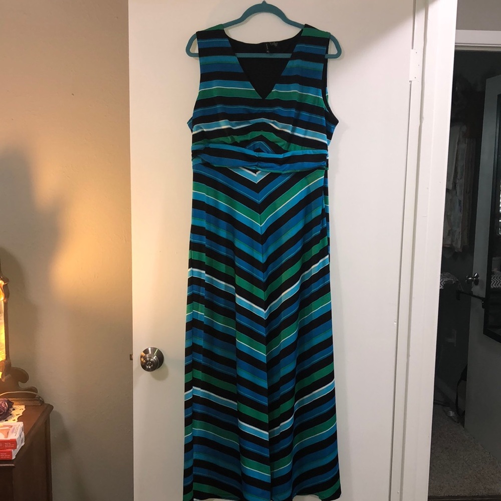 New Directions Maxi Dress